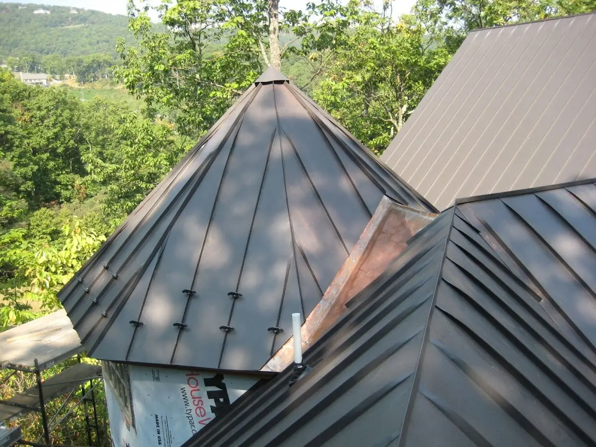 Professional Roof Tarp Installation by Craftsman Roofing in West Arcadia